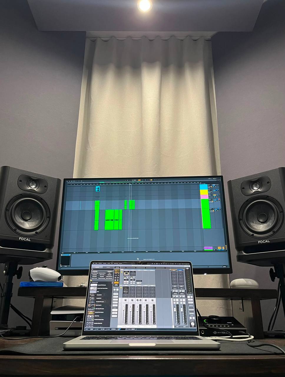 Setup de mezcla y producción en Phase-19 Studio, Getafe